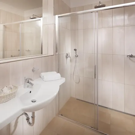 Hotel Reza Františkovy Lázně